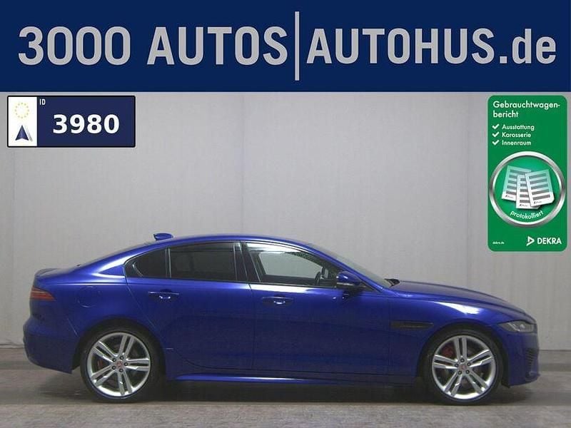 Blau Gebraucht 2019 Jaguar XE S Limousine | 18.990 € - Bild 1/4