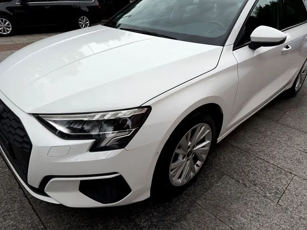 Gebraucht Audi A3 Sport 150 PS (110 kW) 2023 Weiß Limousine