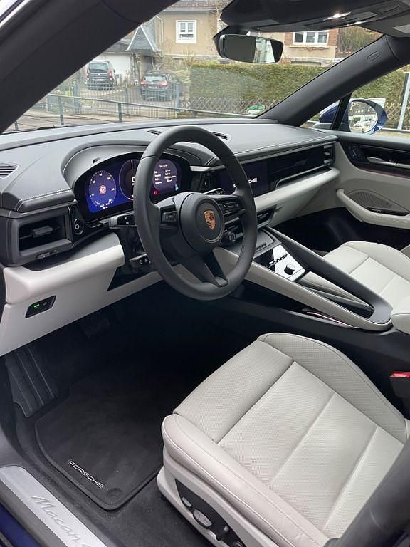Gebraucht Porsche Macan 300 kW (408 PS) 2024 Blau SUV
