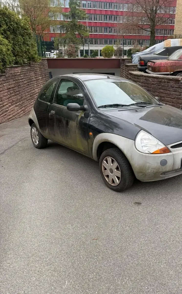 Gebraucht Ford Ka 60 PS (44 kW) 2007 Schwarz Kleinwagen