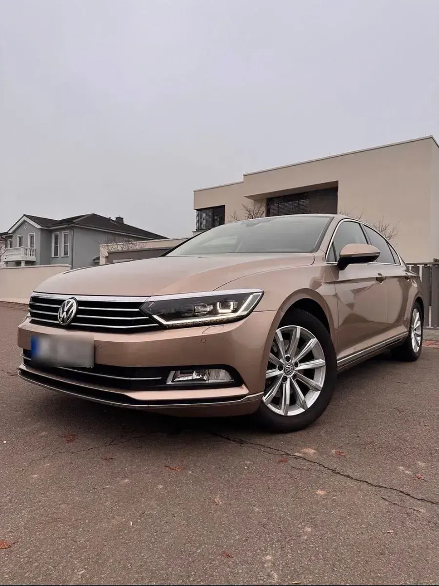 Gebraucht VW Passat Highline 150 PS (110 kW) 2017 Limousine