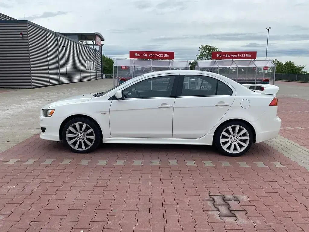 Gebraucht Mitsubishi Lancer 143 PS (105 kW) 2008 Weiß Limousine