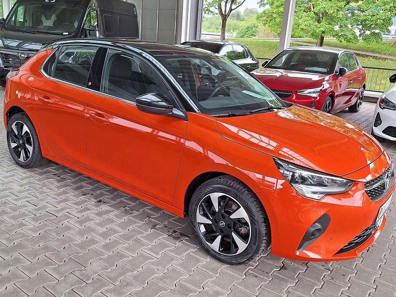 Gebraucht Opel Corsa-e 100 kW (136 PS) 2021 Power orange/dynamik orange Kleinwagen