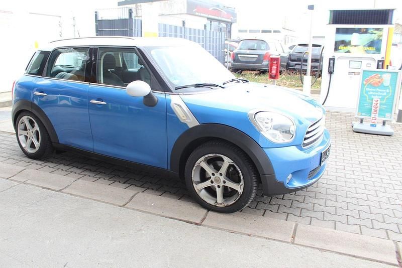 Second-hand Mini Cooper D 112 CP (82 kW) 2011 Albastru Hatchback