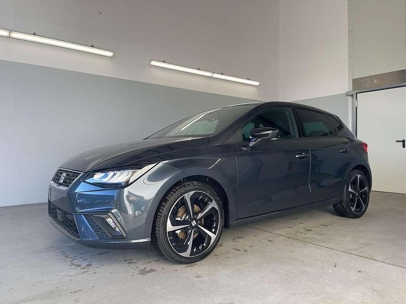 [s7s7] magnetic grau metallic Neu 2025 Seat Ibiza FR Kleinwagen | 22.970 € (Guter Preis) - Bild 1/4