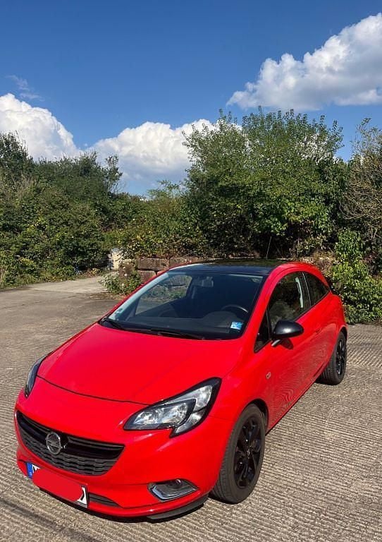 Gebraucht Opel Corsa Color Edition 101 PS (74 kW) 2015 Rot Kleinwagen