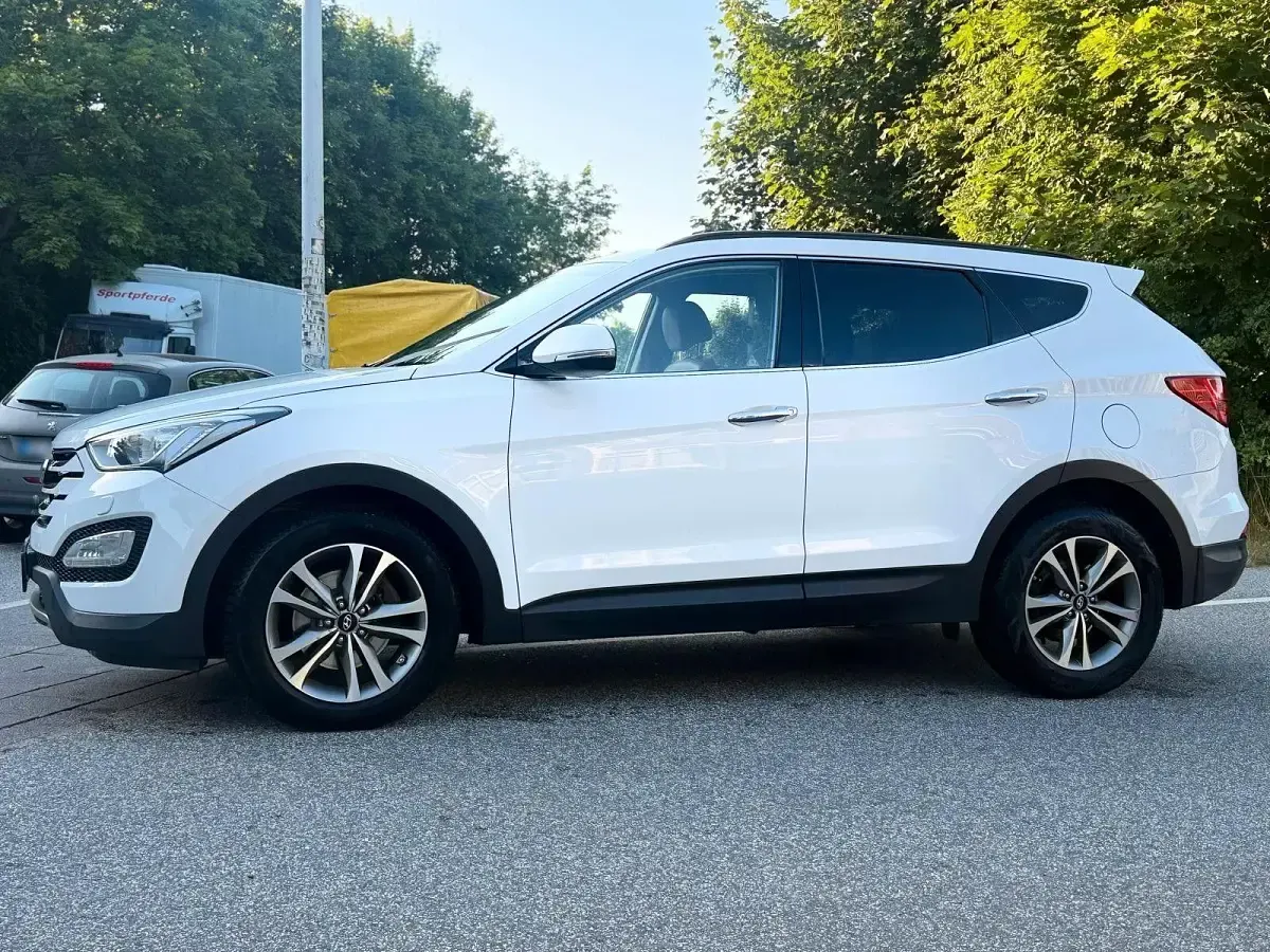 Gebraucht Hyundai Santa Fe Style 197 PS (144 kW) 2015 Weiß SUV
