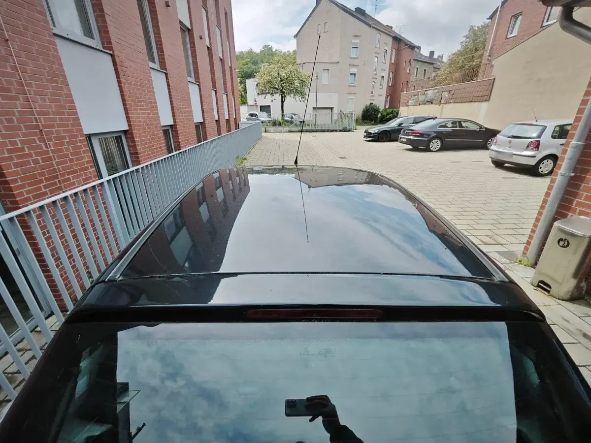 Gebraucht Peugeot 206+ 60 PS (44 kW) 2011 Schwarz Kleinwagen