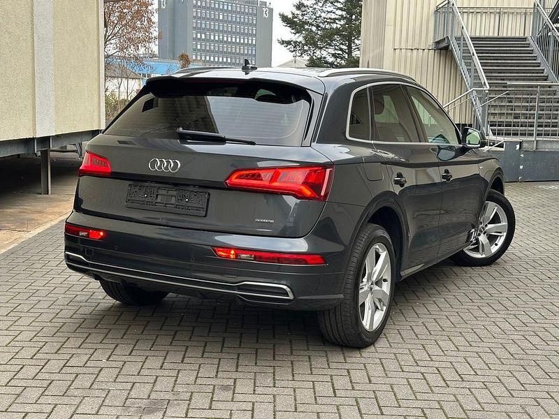 Gebraucht Audi Q5 S-Line 190 PS (139 kW) 2018 Grau SUV