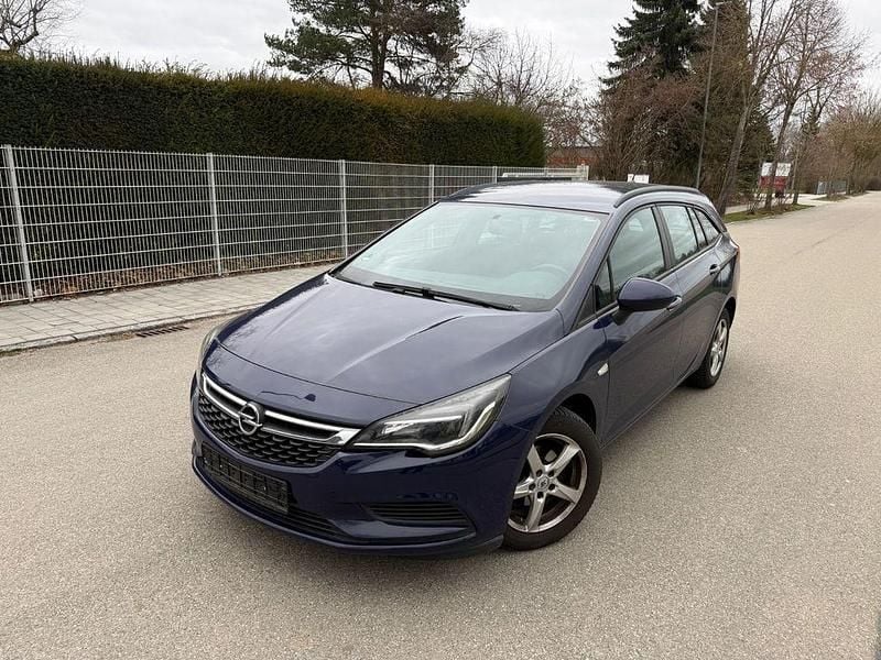 Gebraucht Opel Astra Edition 101 PS (74 kW) 2016 Blau Kombi