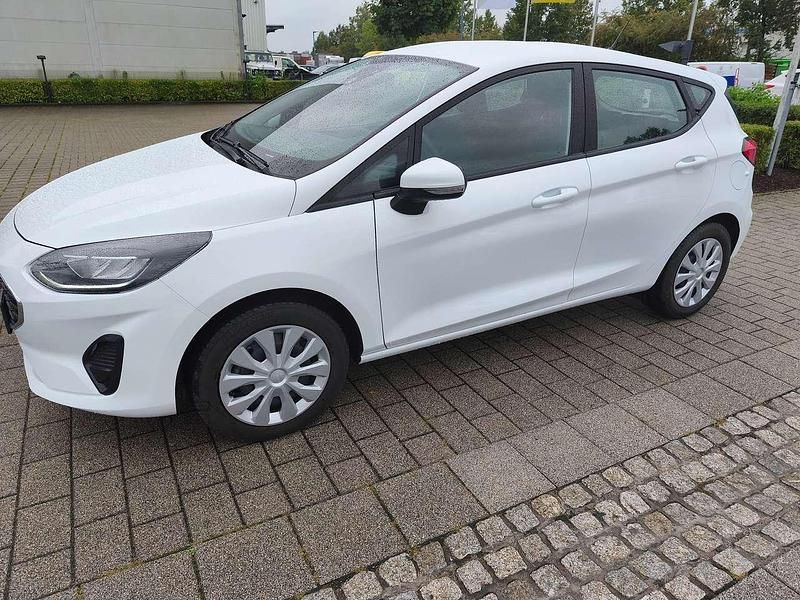 Weiß Gebraucht 2022 Ford Fiesta S Kleinwagen | 13.890 € (Fairer Preis) - Bild 1/4