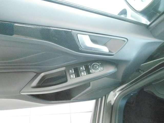 Neu Ford Focus ST-Line X 155 PS (114 kW) 2025 Magnetic grau Kombi