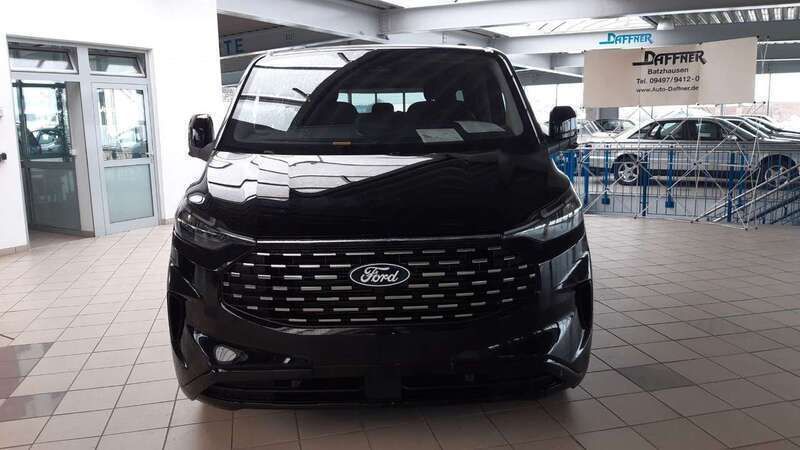 Gebraucht Ford Tourneo Custom 170 PS (125 kW) 2024 Schwarz Van