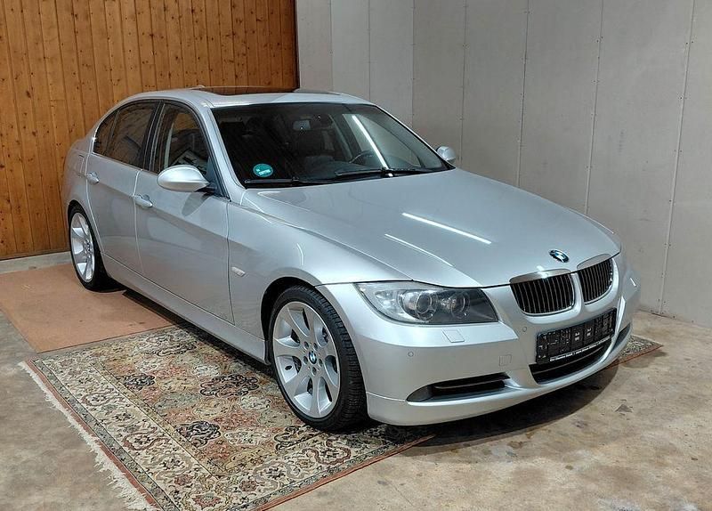 Silber Gebraucht 2006 BMW 330 Performance Limousine | 12.790 € (Etwas zu teuer) - Bild 1/4