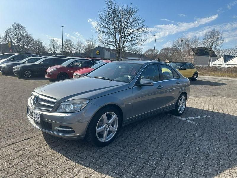 Gebraucht Mercedes C180 Avantgarde 156 PS (114 kW) 2010 Silber Limousine