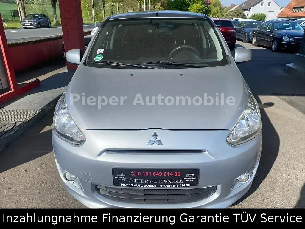 Gebraucht Mitsubishi Space Star 80 PS (58 kW) 2014 Silber Van / Kleinbus