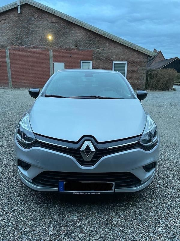 Gebraucht Renault Clio IV LIMITED 90 PS (66 kW) 2017 Grau Kleinwagen