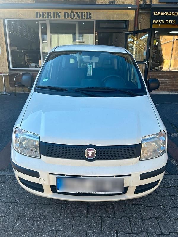 Weiß Gebraucht 2011 Fiat Panda Kleinwagen | 2.500 € (Fairer Preis) - Bild 1/4