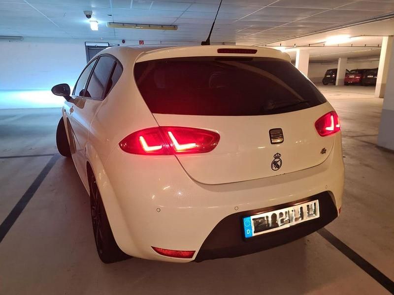 Gebraucht Seat Leon FR 170 PS (125 kW) 2011 Weiß Limousine
