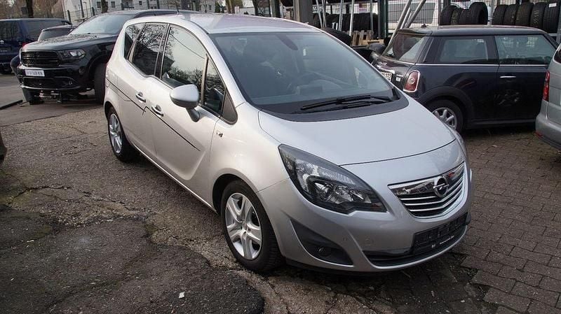 Gebraucht Opel Meriva Innovation 120 PS (88 kW) 2011 Silber Van / Kleinbus