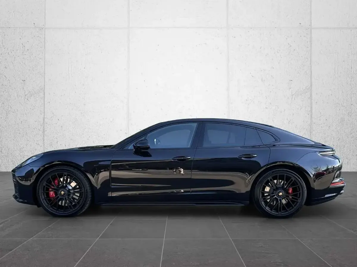 Neu Porsche Panamera GTS 500 PS (367 kW) 2026 Schwarz Kleinwagen