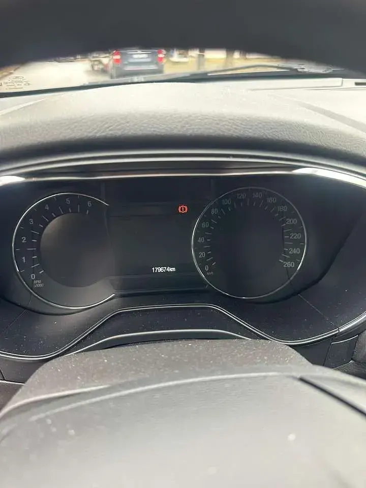 Usado Ford Mondeo ST-Line 150 CV (110 kW) 2018 Negro Familiar