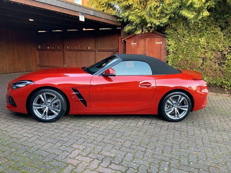 Rot Neu 2025 BMW Z4 Cabrio | 49.000 € (Superpreis) - Bild 1/4