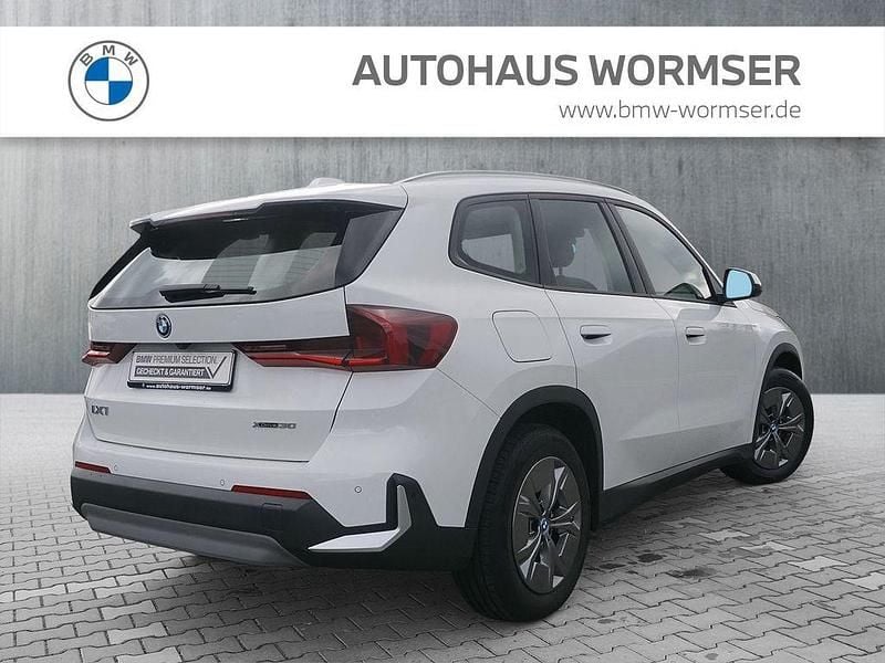 Gebraucht BMW iX1 Performance 230 kW (313 PS) 2024 Weiß SUV