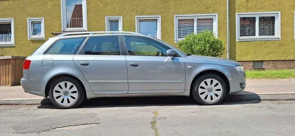 Używany Audi A4 Performance 163 KM (119 kW) 2005 Szary Kombi