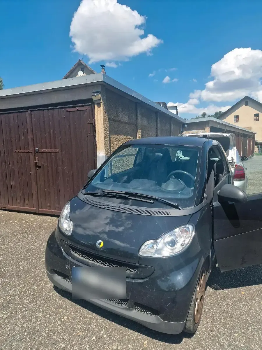 Gebraucht Smart ForTwo Coupé 61 PS (44 kW) 2011 Schwarz Coupé