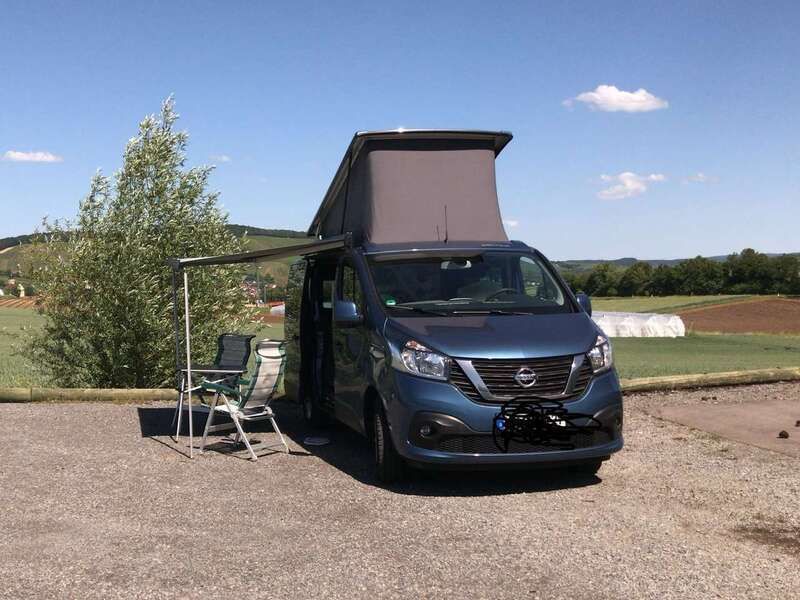 Blau Gebraucht 2019 Nissan NV300 Comfort Van | 38.500 € - Bild 1/4