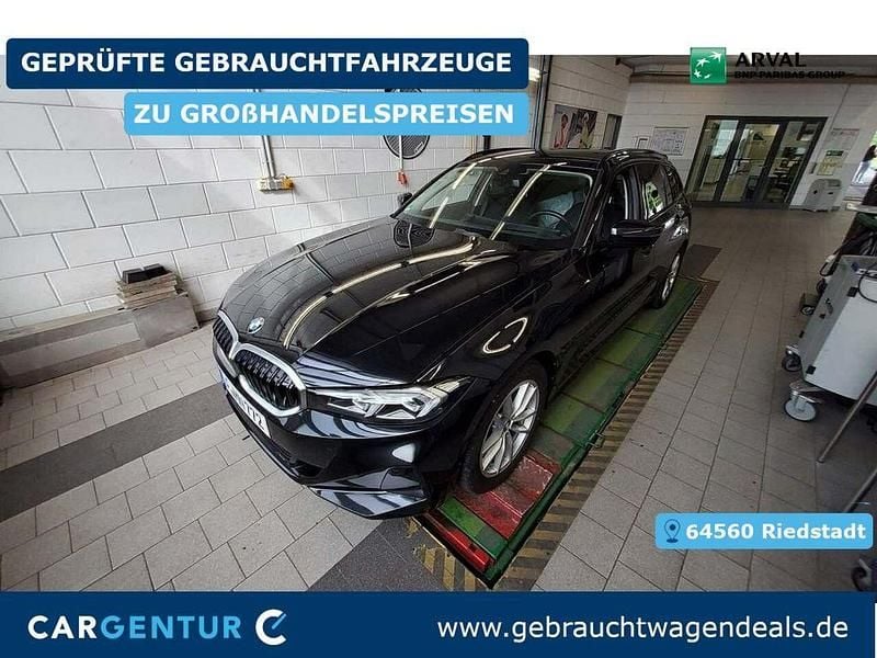 Schwarz Gebraucht 2022 BMW 320 Limousine | 28.390 € (Guter Preis) - Bild 1/2