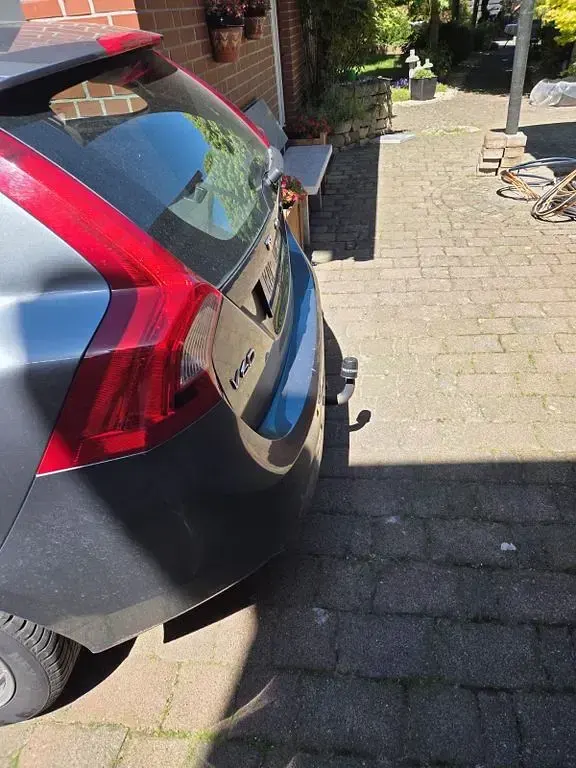 Gebraucht Volvo V60 Kinetic 150 PS (110 kW) 2016 Grau Kombi