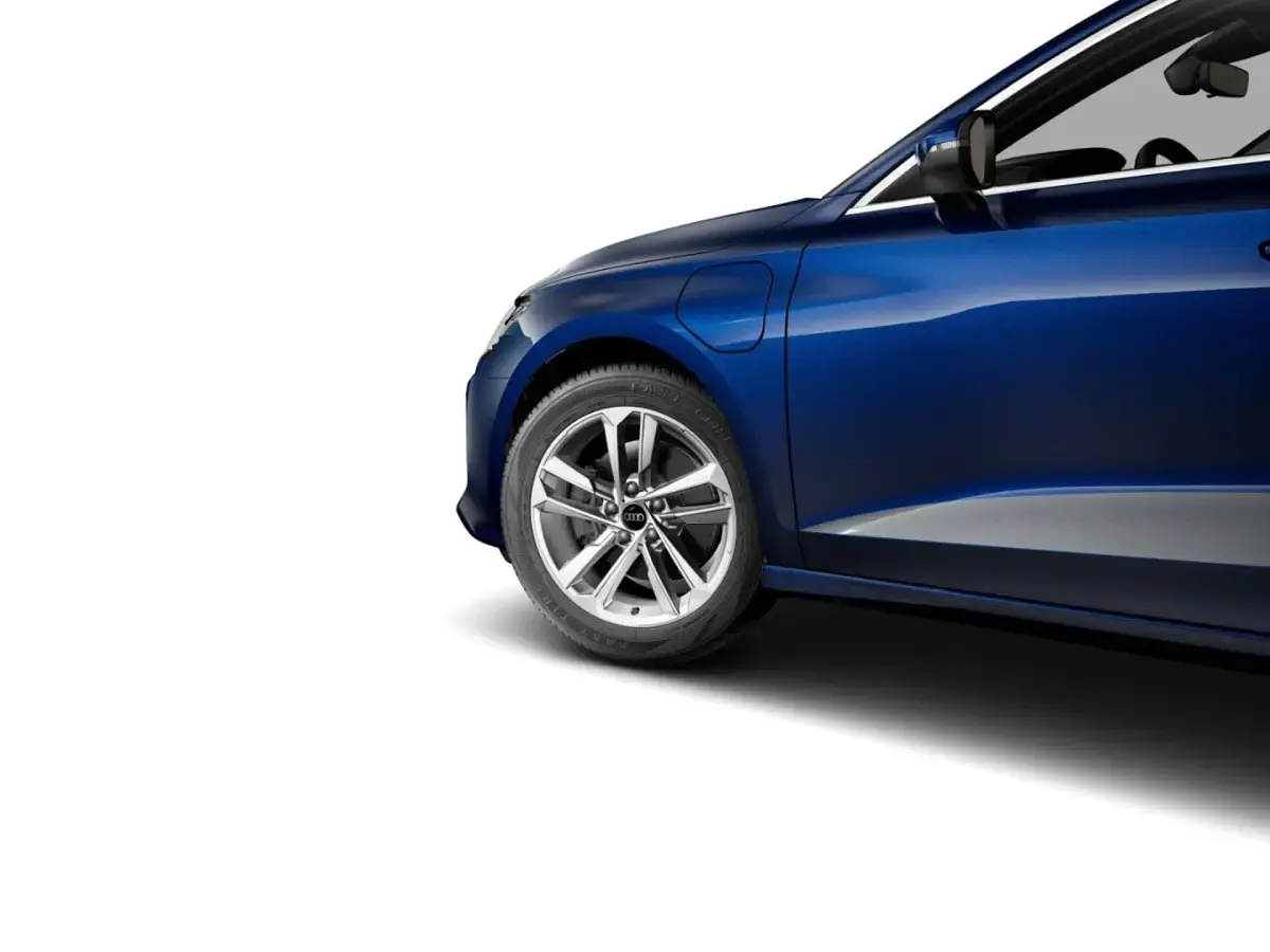 Usata Audi A3 Sportback e-tron Advanced 204 CV (150 kW) 2025 Blu Utilitaria
