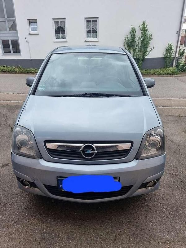 Grau Gebraucht 2009 Opel Meriva Innovation Van / Kleinbus | 1.300 € (Fairer Preis) - Bild 1/4