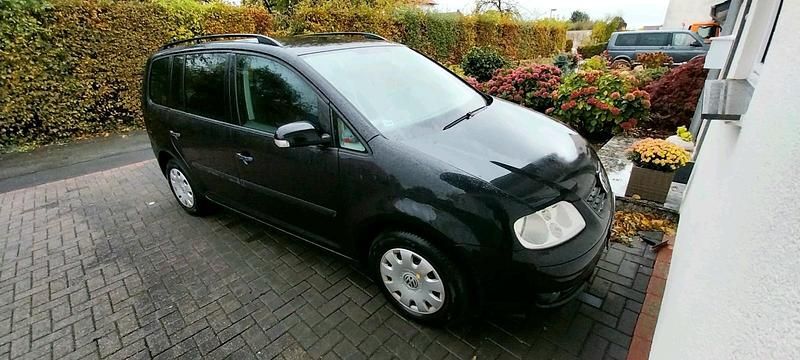 Gebraucht VW Touran 115 PS (84 kW) 2004 Schwarz Van / Kleinbus