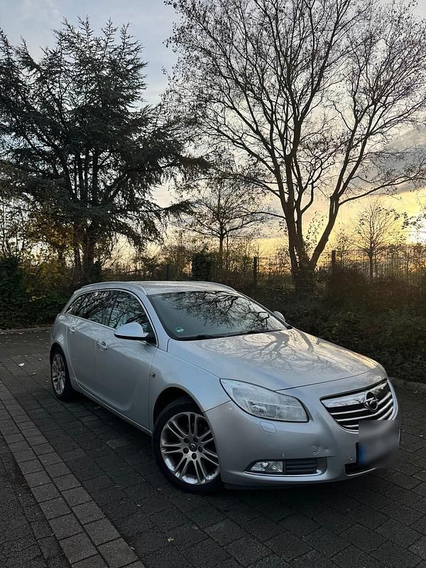 Silber Gebraucht 2012 Opel Insignia Kombi | 4.000 € (Guter Preis) - Bild 1/4