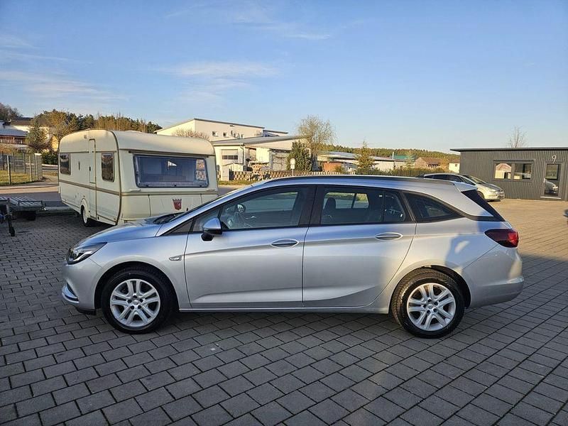 Gebraucht Opel Astra 136 PS (100 kW) 2019 Silber Kombi