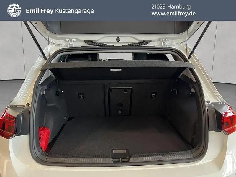 Weiß Gebraucht 2025 VW Golf VIII Style | 27.925 € (Guter Preis) - Bild 1/4