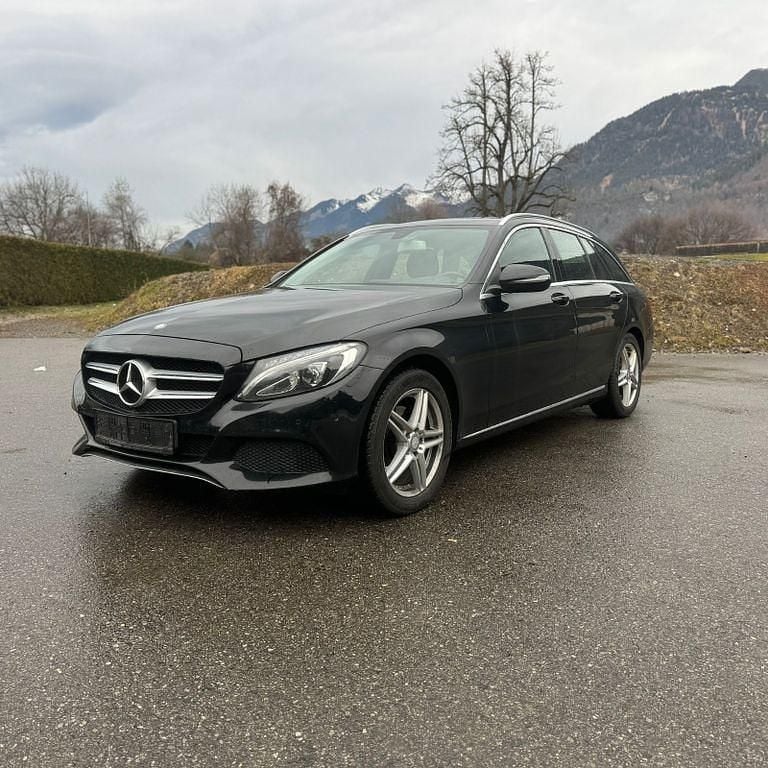 Schwarz Gebraucht 2015 Mercedes C220 Avantgarde Limousine | 10.900 € (Superpreis) - Bild 1/4