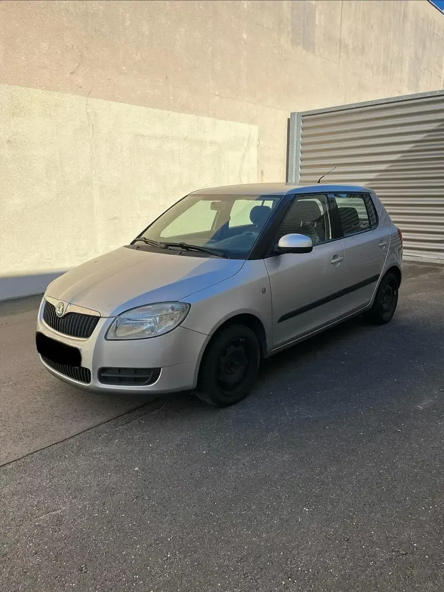 Gebraucht Skoda Fabia 63 PS (46 kW) 2008 Silber Kleinwagen