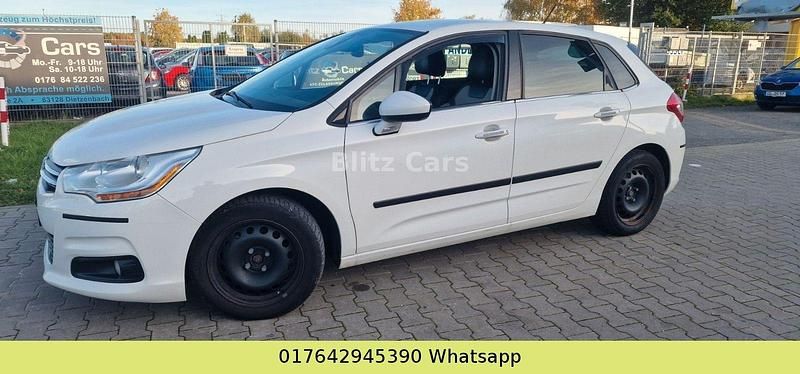 Gebraucht Citroën C4 SELECTION 111 PS (81 kW) 2012 Weiß Limousine