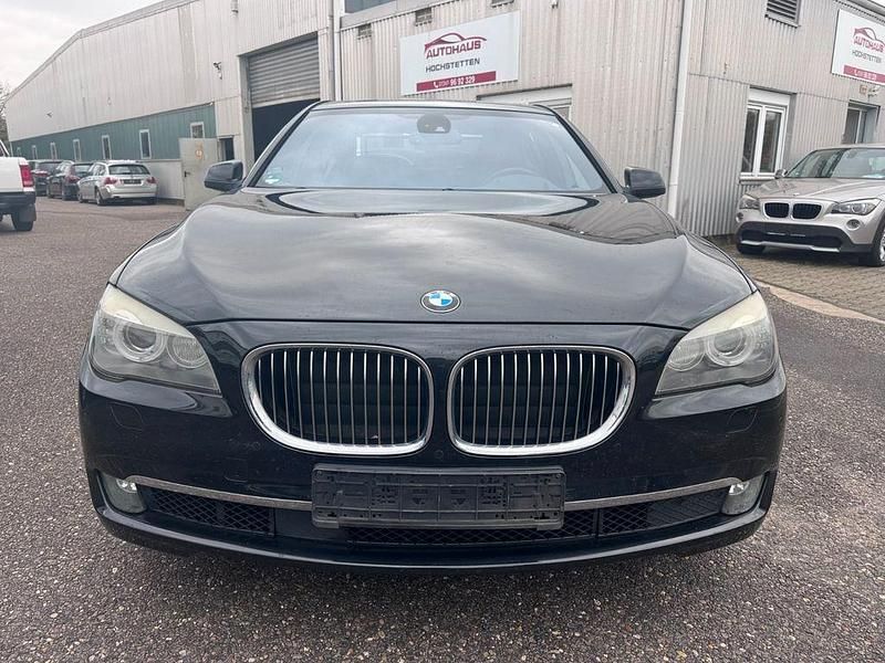 Gebraucht BMW 740 Performance 306 PS (225 kW) 2012 Schwarz Limousine