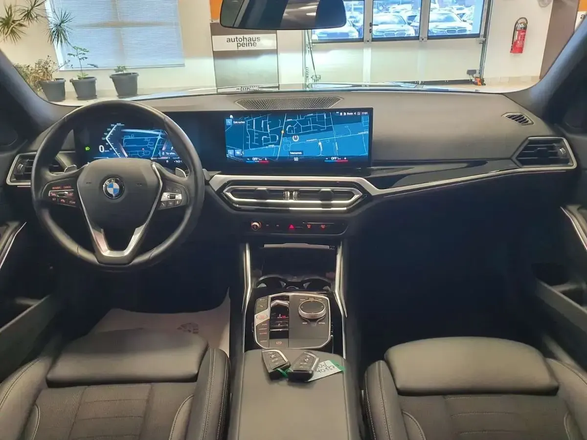 Używany BMW 320 Performance 190 KM (139 kW) 2023 Czarny Sedan/Limuzyna