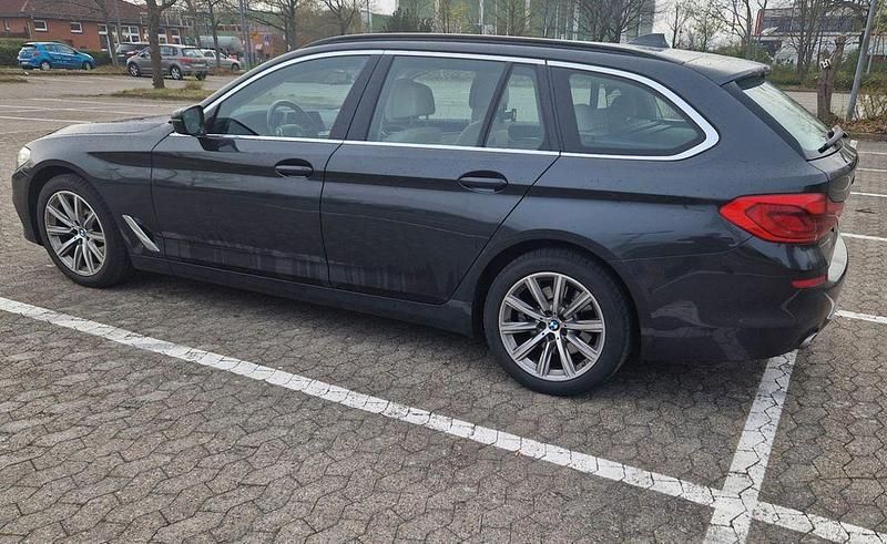 Gebraucht BMW 520 190 PS (139 kW) 2020 Grau Kombi