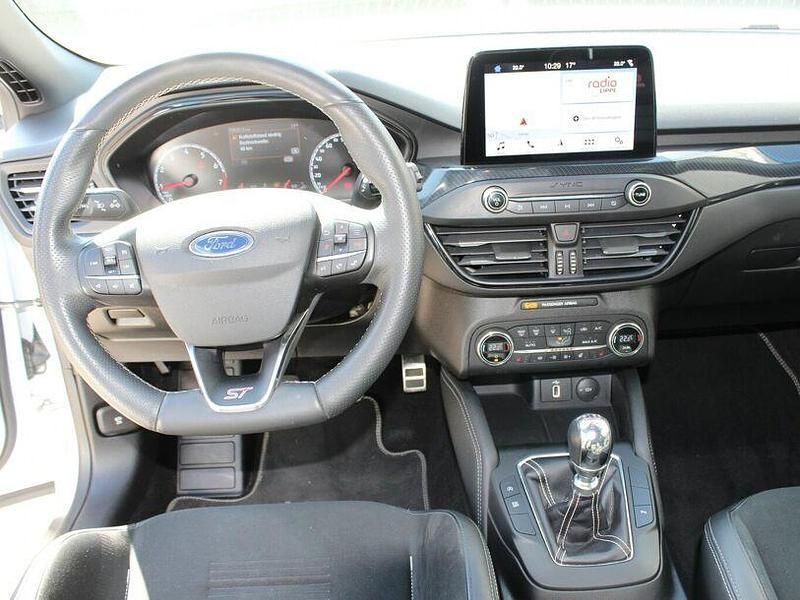 Gebraucht Ford Focus ST 280 PS (205 kW) 2019 Weiß Kombi
