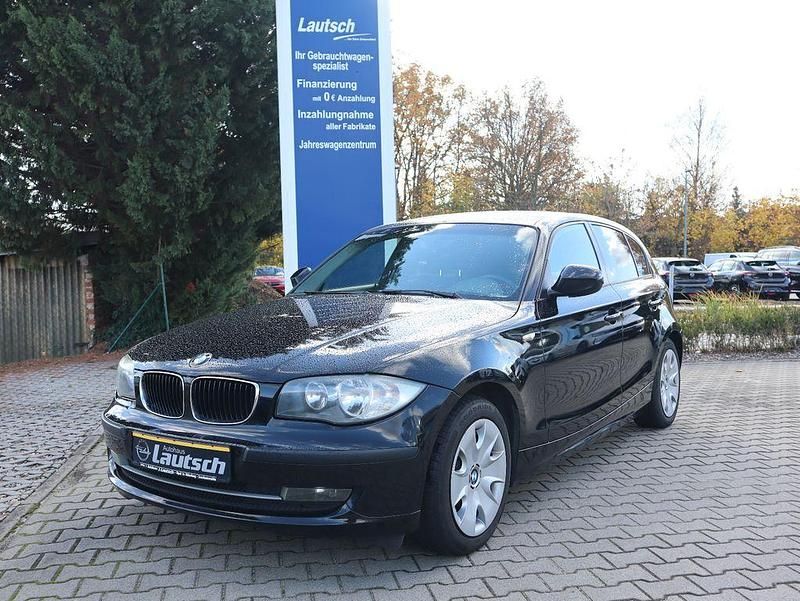 Schwarz Gebraucht 2011 BMW 116 Kleinwagen | 4.990 € (Guter Preis) - Bild 1/4