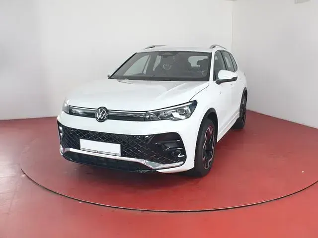 Gebraucht VW Tiguan R-line 150 PS (110 kW) 2025 Weiß SUV