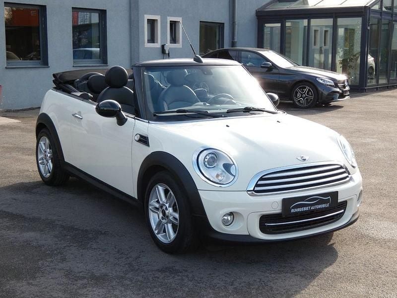 Gebraucht Mini Cooper Cabriolet 122 PS (89 kW) 2011 Weiß Cabrio