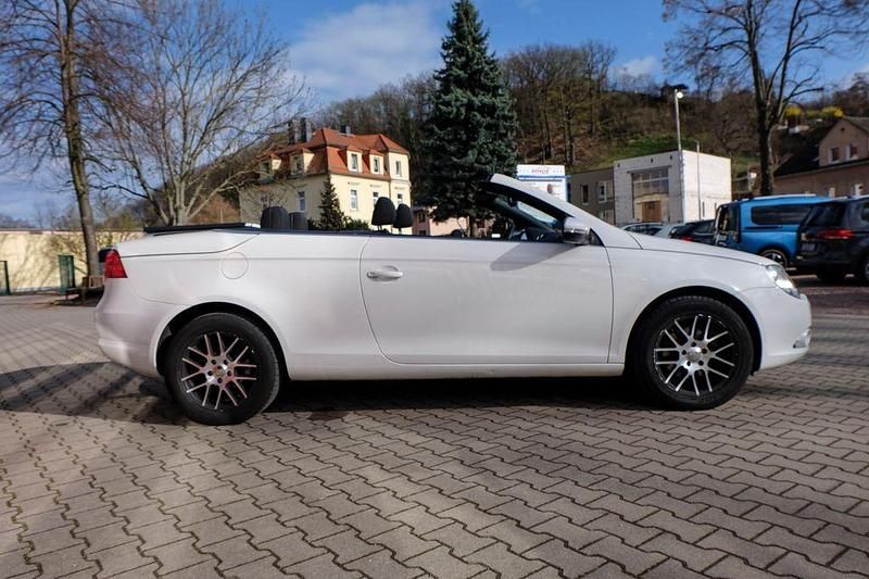 Occasion VW Eos 122 ch (89 kW) 2009 Blanc Cabriolet